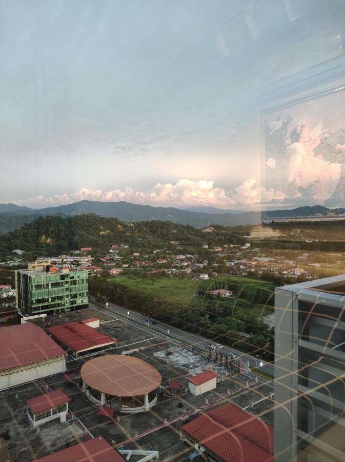 Thirteen Residence Tr06 @ Itcc Manhattan Suites Kota Kinabalu Kültér fotó